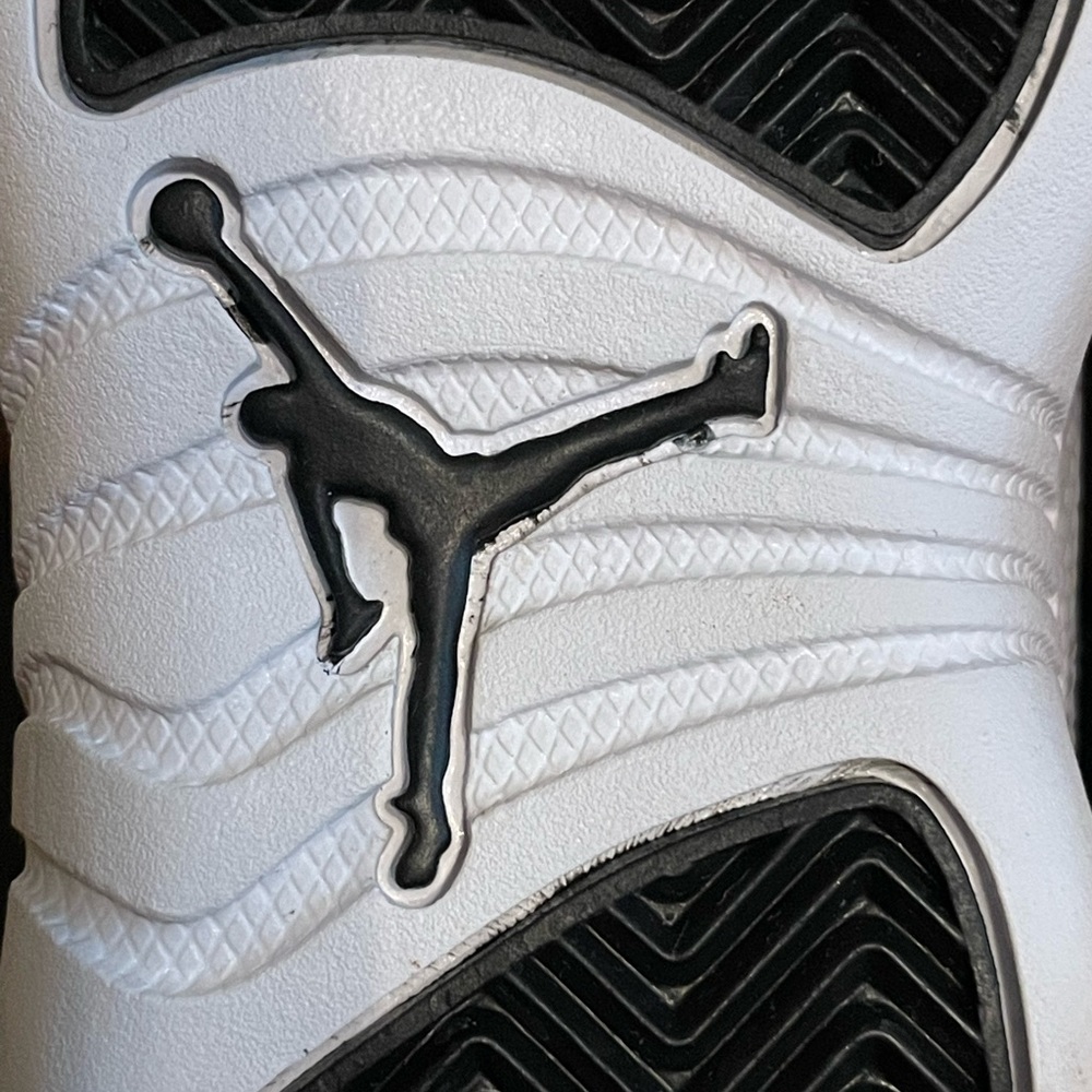 Jordan 12 - Picture 15 of 16